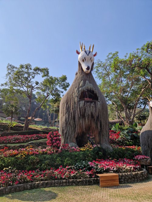 Mae Fa Luang Garden, Jardins de l'ancienne villa Royale