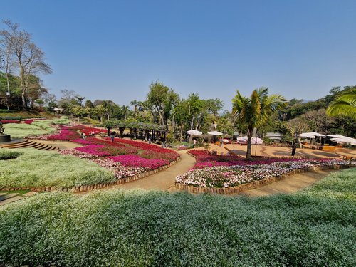 Mae Fa Luang Garden, Jardins de l'ancienne villa Royale